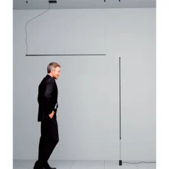 ACROBAT Design-Hängeleuchte in Schwarz