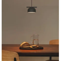 BELLE O Kleine Desing-Pendelleuchte halbrund
