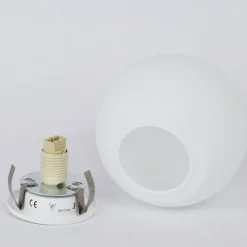 BETA Kleine Kugelglas Wandleuchte