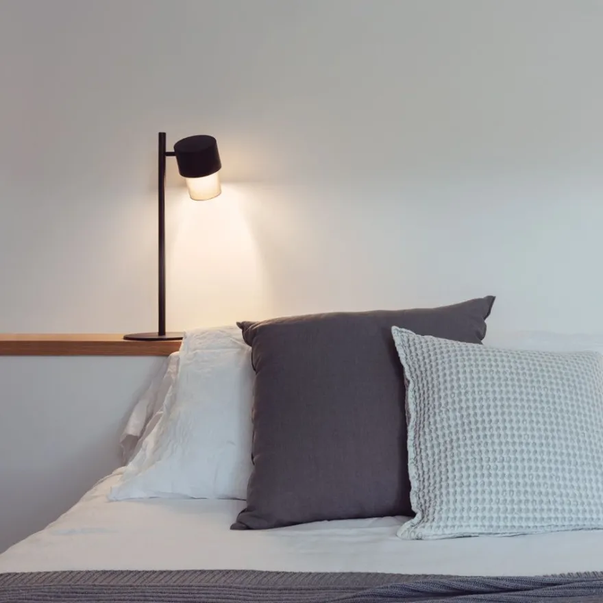 CAIN Design Tischleuchte mit Textil