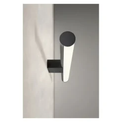 CALLI Lange Wandleuchte im modernen Design für das Badezimmer
