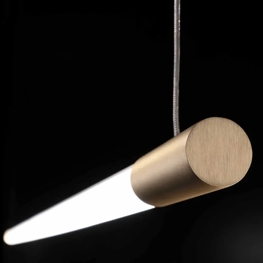 COSIMA Italienische Design Linienleuchte aus Messing
