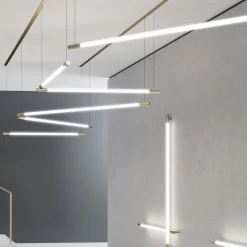 COSIMA Italienische Design Linienleuchte vertikal
