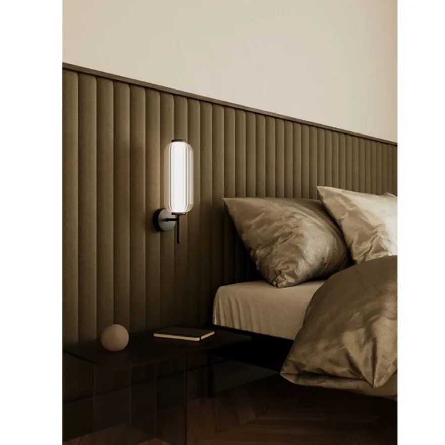 ELMA Wandleuchte mit geriffeltem Glas