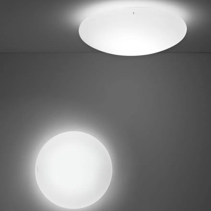 JOON Italienische Wandleuchte mit flachem Opalglas