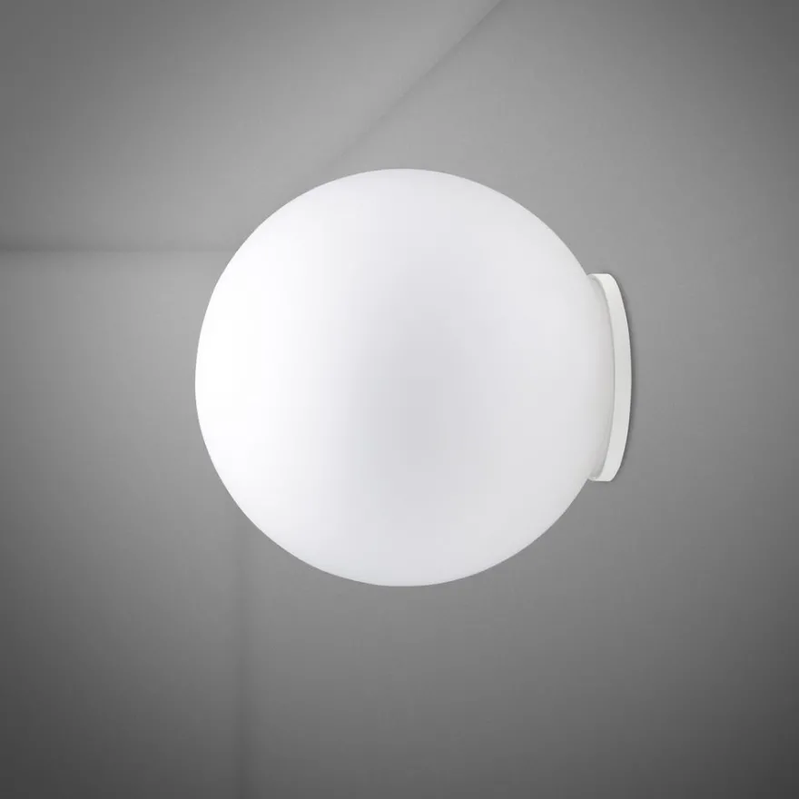 LUNAR Italienische Wandleuchte mit Opalkugel