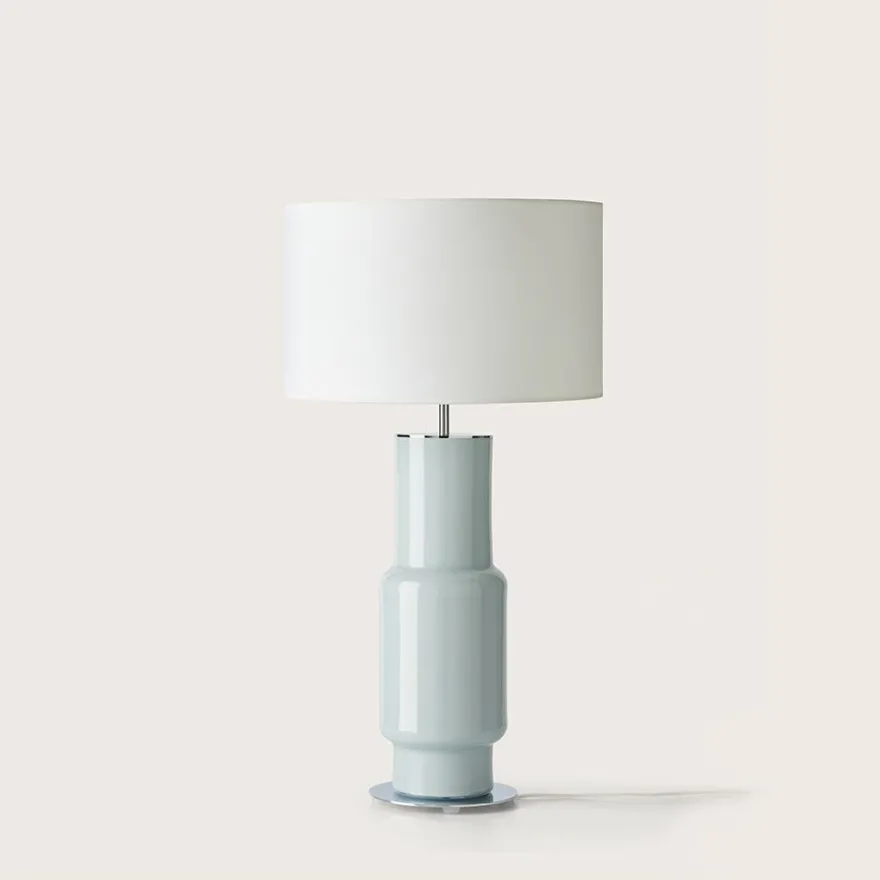 NOA Moderne Tischleuchte mit buntem Glas-Fuß