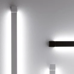 PIVOT Lange LED Wand- oder Deckenleuchte