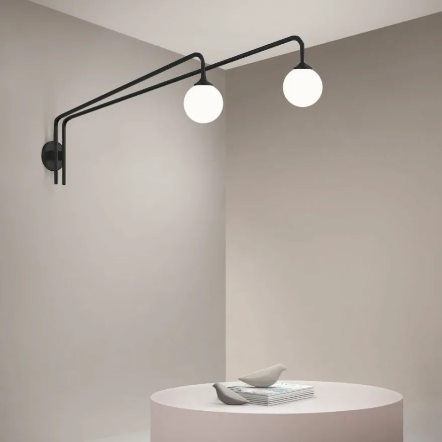 SAN BABILA Wandlampe mit zwei langen Auslegern