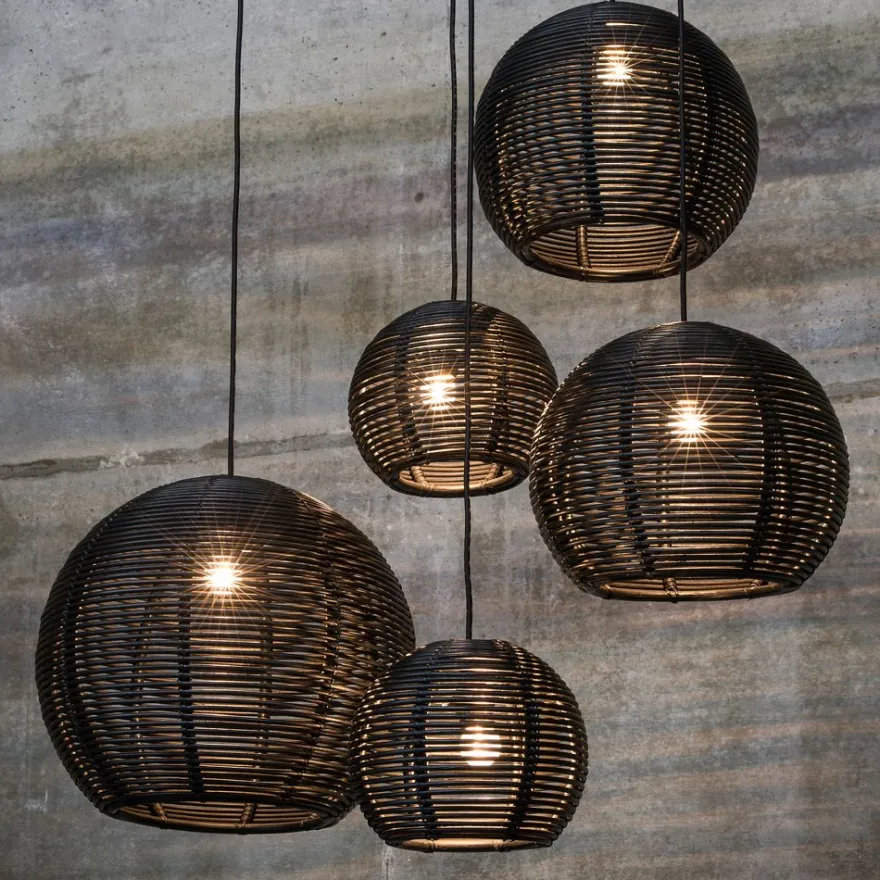 SANGHA Leuchte aus Rattan