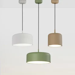 TARRO Kleine Pendelleuchte mit lackiertem Metallschirm
